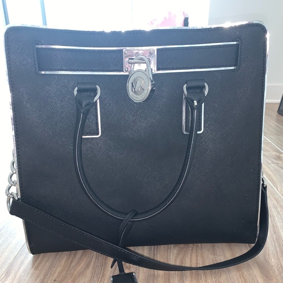 Michael Kors Handbags - Michael Kors Bag